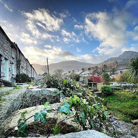 Mynydd A Mor Villa Trevor Exteriör bild