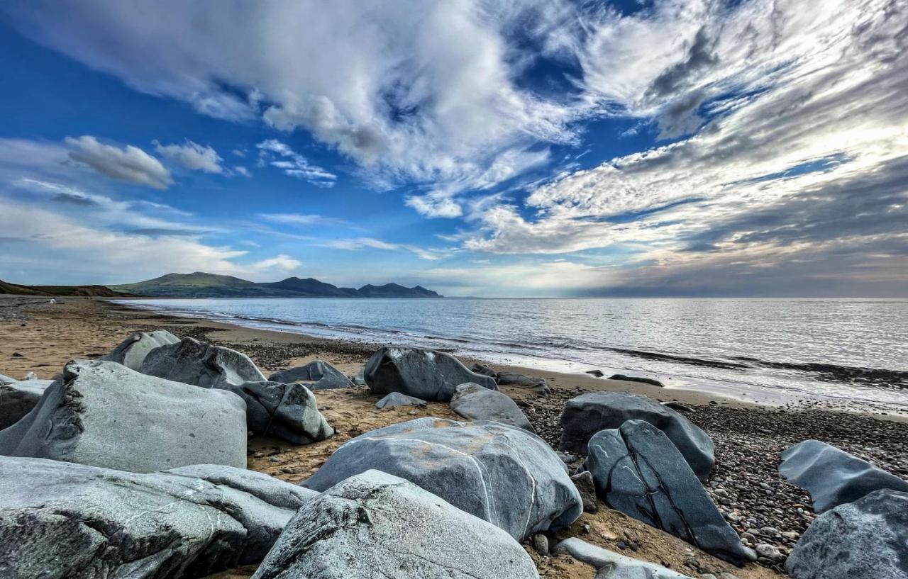 Mynydd A Mor Villa Trevor Exteriör bild