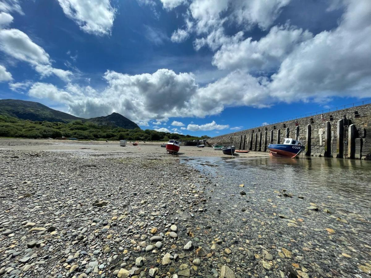 Mynydd A Mor Villa Trevor Exteriör bild