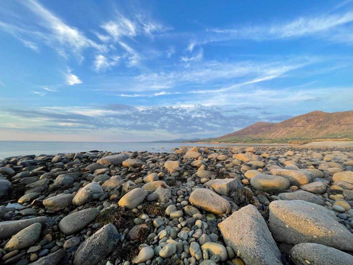 Mynydd A Mor Villa Trevor Exteriör bild